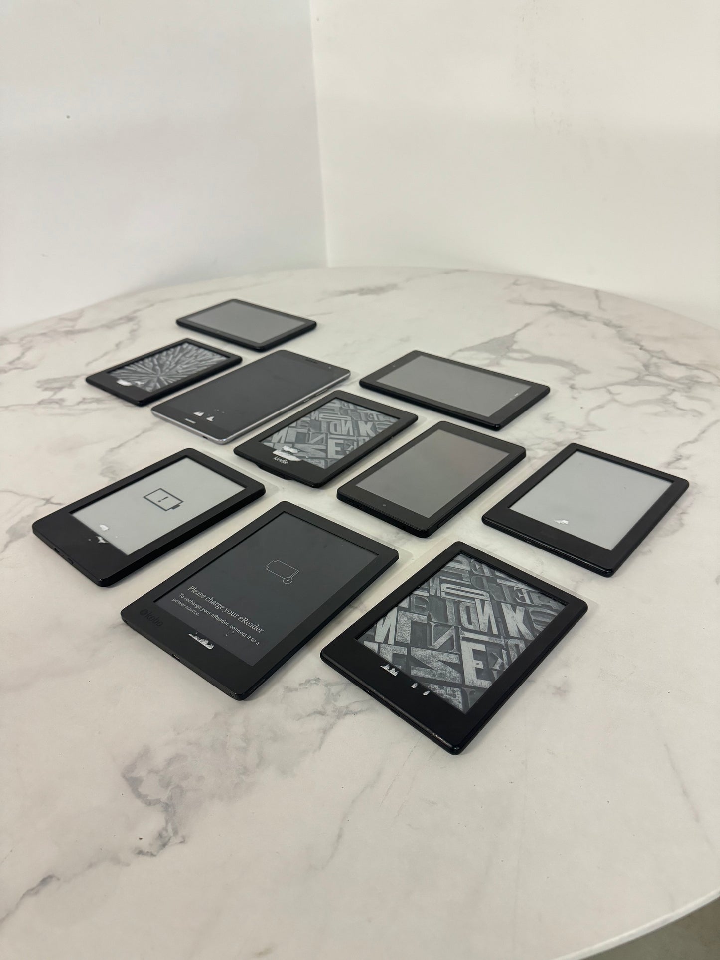 Lost Property Box of 10 Kindles / Tablets - Variety of Models